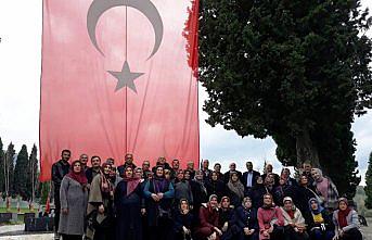 Köy sakinleri maden şehitliğini ziyaret etti