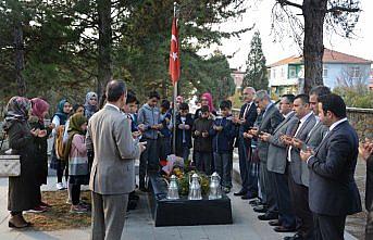 PKK'nın şehit ettiği 2 öğretmenin kabirleri ziyaret edildi