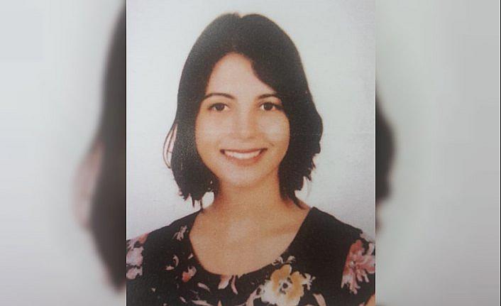 Trafik kazasında ölen genç psikolog son yolculuğuna uğurlandı