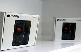 Tuşlu telefon F1 piyasaya sürüldü