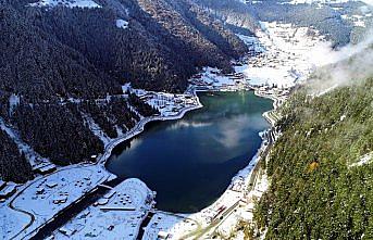 Uzungöl beyaza büründü