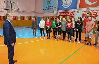 Vali Yavuz, amatör sporun sorunlarını dinledi