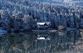 Abant ve Gölcük'te kar bereketi