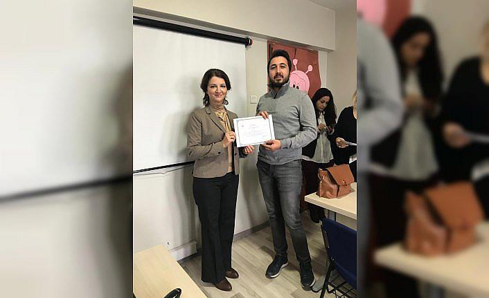 Aile sağlığı çalışanlarına üreme sağılığı eğitimi verildi