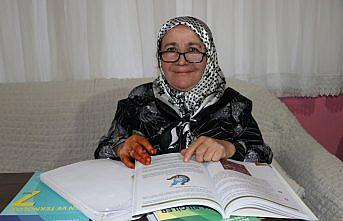 Anne kız ortaokula gidiyorlar