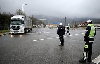 Bolu Dağı'nda zorunlu kış lastiği uygulaması