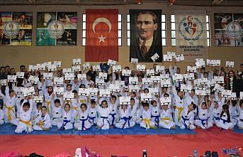 Boyabat'ta tekvando kuşak sınavı yapıldı