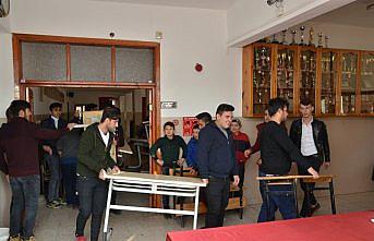 Çorum'dan Afrin'e 1 tır okul yardımı