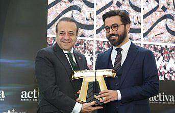 Değer Zirvesi'nden Sami Savatlı'ya büyük ödül