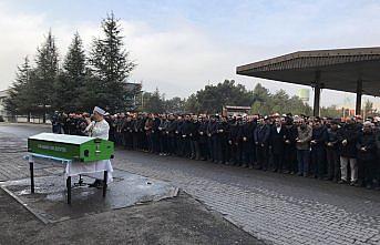 Elektrik akımına kapılarak ölen işçi defnedildi