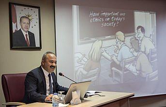 GRÜ'de yayın etiği konulu konferans düzenlendi