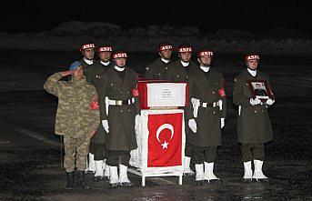 GÜNCELLEME 2 - Hakkari'de askerlerin üzerine çığ düştü