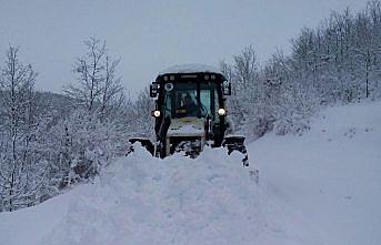 Kavak'ta karla mücadele çalışmaları