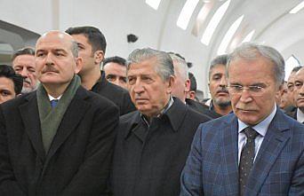 Köksal Toptan'ın annesi son yolculuğuna uğurlandı