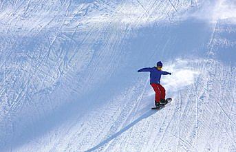Kop Dağı'nda kayak sezonu başladı
