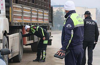 Mudurnu'da kış lastiği uygulaması