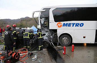 Ordu'da yolcu otobüsü ile cip çarpıştı: 1 ölü, 10 yaralı