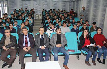 Polis öğrencilere eğitim verdi