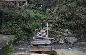 Rize'de selin yıktığı köprüler tekrar yapılacak