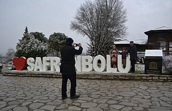 Safranbolu beyaz gelinliğini giydi