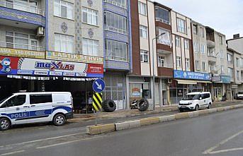 Samsun'da apartman boşluğuna düşen kişi öldü