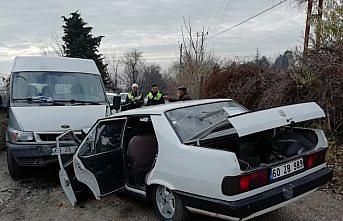 Tokat'ta minibüs ile otomobil çarpıştı: 6 yaralı