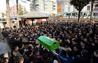 Yangında ölen küçük çocuğun cenazesi defnedildi