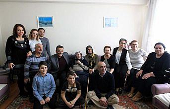 101 yaşındaki nineye doğum günü kutlaması