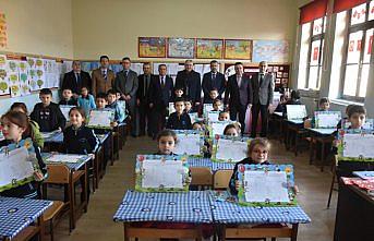 Boyabat'ta öğrenciler karne heyecanı yaşadı