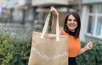 Dilara Koçak tasarımı bez çantalar sadece GittiGidiyor'da