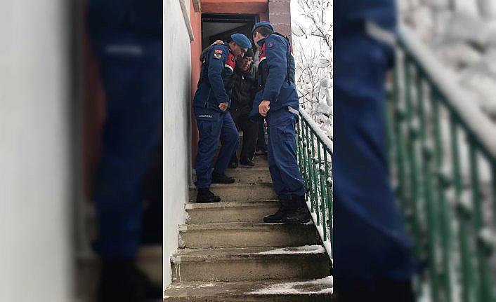 Diyaliz hastasının yardımına jandarma yetişti