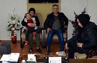 Evi yanan Afgan aileye valilik sahip çıktı