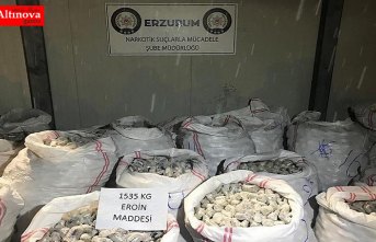 Film gibi operasyonla rekor uyuşturucuyu ele geçirdiler