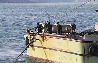GÜNCELLEME 4 - Sinop açıklarında balıkçı teknesi battı