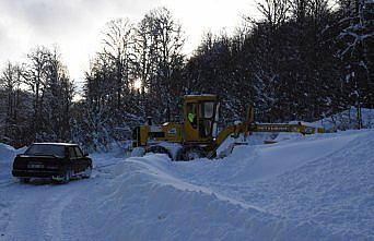 Hastaların imdadına karla mücadele ekipleri yetişti