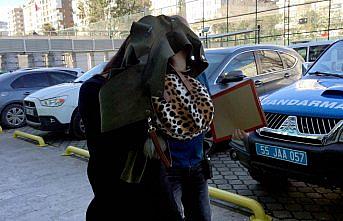 Kuyumcudan altın çaldığı iddia edilen kadın yakalandı