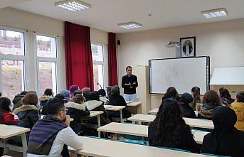 Lise öğrencilerinden üniversiteye ziyaret