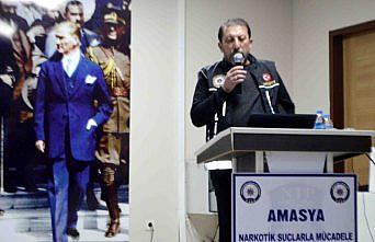 Merzifon'da muhtarlara bağımlılıkla mücadele anlatıldı