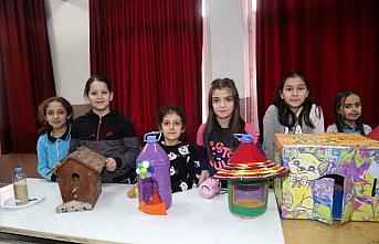 Öğrenciler atıklardan hayvanlar için yuva yaptı