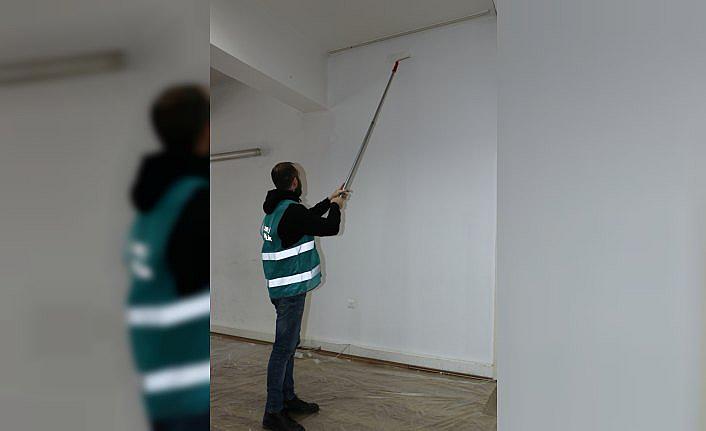 Okulların temizlik, tadilat ve boya işleri yükümlülerden