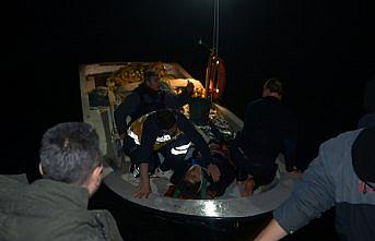 Sinop'ta kamyonet denize devrildi: 2 yaralı