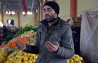 Tokat'ta halk pazarı dua ile açılıp kapatılıyor