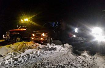 Yedigöller yolunda mahsur kalan 2 kişi kurtarıldı