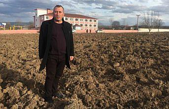 Kenevir üretimi için arsasını bağışlayacak