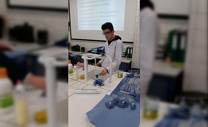 Liseliler Avrupa'da meslek öğreniyor