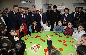 Milli Eğitim Bakanı Selçuk'tan Matematik Müzesine ziyaret