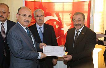 Muhtarlara aldıkları kursla 