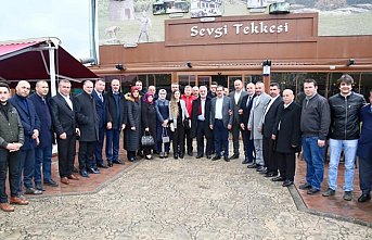 Mustafa Demir, Sevgi Tekkesi'nde halkla buluştu