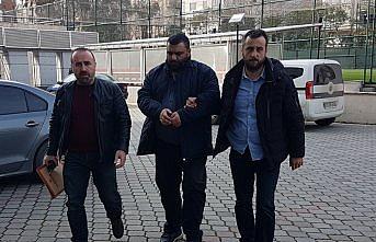 Park halindeki otomobili çalan şüpheli polis takibiyle yakalandı