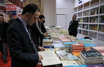 Tarih kitaplarına gençlerden büyük ilgi